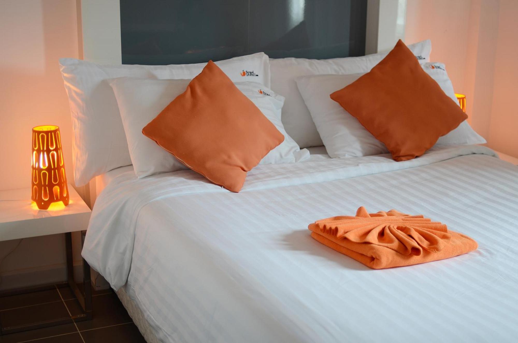 The Original Orange Hotel Nakhon Si Thammarat Zimmer foto